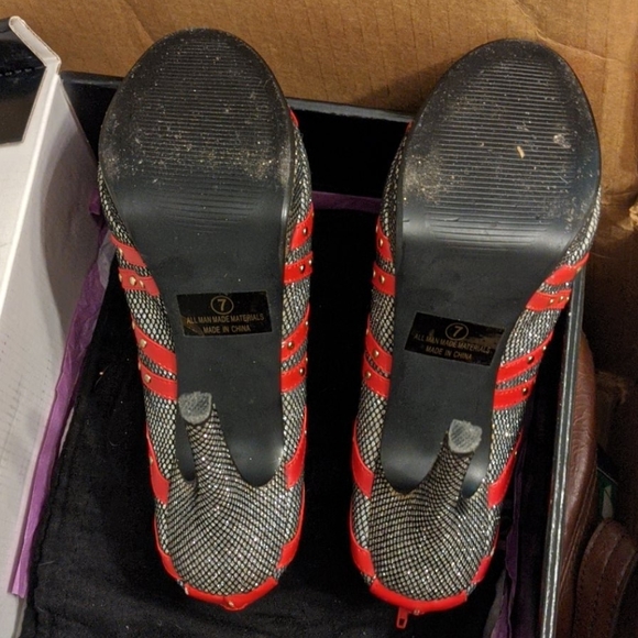 Just Fabulous red black silver sparkly 5" heels - Picture 3 of 4